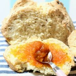 Pane di semola con semi di senape